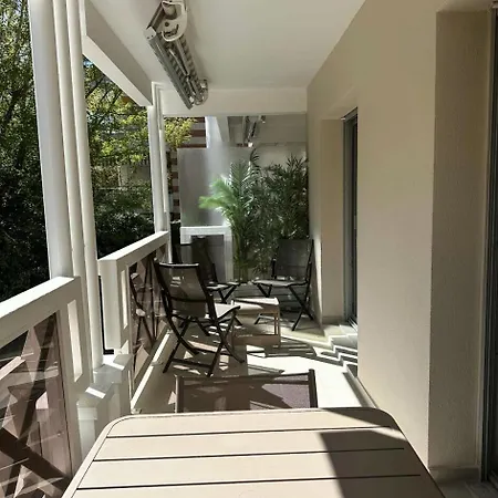 Clos St Arnaud - - A 300 M De La Plage. Mae-7074